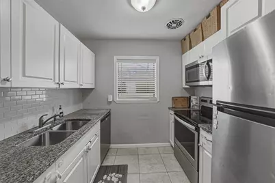 2813 59th Avenue N, Saint Petersburg, FL 33714 - Photo 16