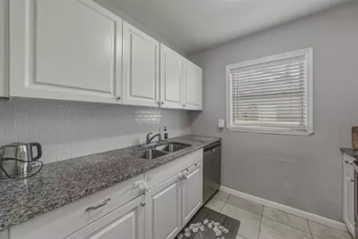 2813 59th Avenue N, Saint Petersburg, FL 33714 - Photo 14