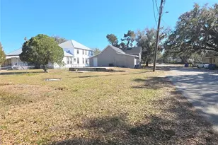 416 W Broadway St, Fort Meade, FL 33841 - Photo 2