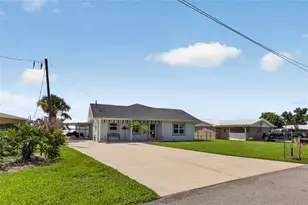 148 N Lake Reedy Blvd, Frostproof, FL 33843 - Photo 1