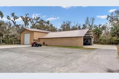 6400 Forestwood Drive E, Lakeland, FL 33811 - Photo 40