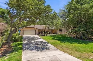 64 Pine Forest Dr, Haines City, FL 33844 - Photo 2