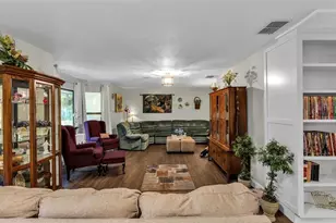 64 Pine Forest Dr, Haines City, FL 33844 - Photo 6