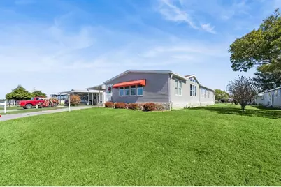 6636 Westchester Drive NE, Winter Haven, FL 33881 - Photo 4