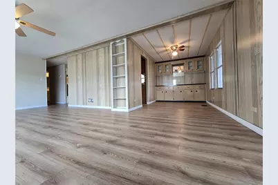 1805 Blue Lake Drive, Lakeland, FL 33801 - Photo 6