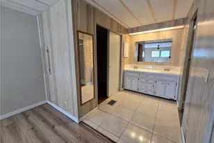 1805 Blue Lake Dr, Lakeland, FL 33801 - Photo 14