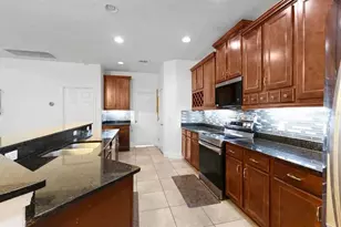 3950 Sunset Lake Dr, Lakeland, FL 33810 - Photo 4