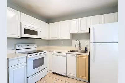 201 Pine Violet Court #201, Tampa, FL 33612 - Photo 6