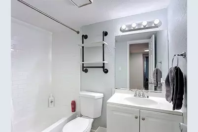 201 Pine Violet Court #201, Tampa, FL 33612 - Photo 12