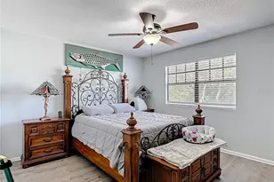 201 Pine Violet Ct, Tampa, FL 33612 - Photo 10