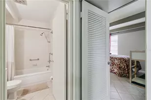 1703 Club Cir, Lakeshore, FL 33854 - Photo 14