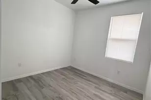 1717 Blossom Cir W, Lakeland, FL 33805 - Photo 14