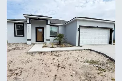 1717 Blossom Circle W, Lakeland, FL 33805 - Photo 2