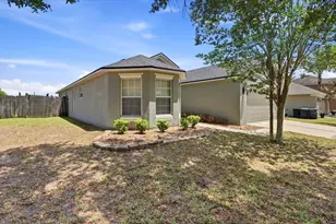 2439 Hamlet Cir, Lakeland, FL 33810 - Photo 2
