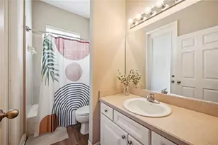 6339 Alamanda Hills Dr, Lakeland, FL 33813 - Photo 16