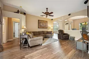 6339 Alamanda Hills Dr, Lakeland, FL 33813 - Photo 10