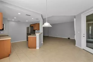 3850 Serenade Ln, Lakeland, FL 33811 - Photo 10