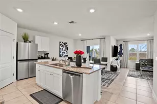 5740 Grey Granite Wy, Lakeland, FL 33811 - Photo 6