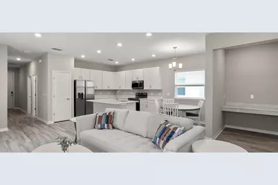 576 Mossy Wood Lane, Saint Cloud, FL 34771 - Photo 8