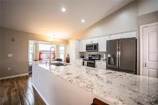 7144 Remington Oaks Loop, Lakeland, FL 33810 - Photo 18