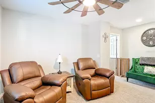 2881 Misty Marble Dr, Zephyrhills, FL 33540 - Photo 36