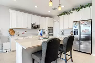 2881 Misty Marble Dr, Zephyrhills, FL 33540 - Photo 18