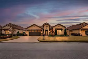 2968 Sanctuary Cir, Lakeland, FL 33803 - Photo 2