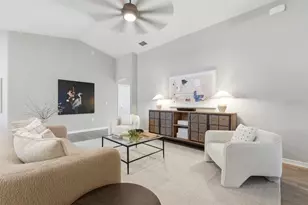 608 Vittorio Dr, Winter Haven, FL 33884 - Photo 8