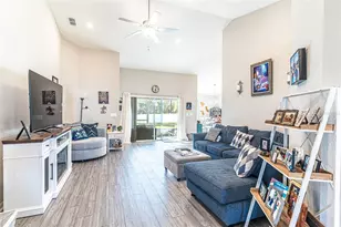 1097 Sandpiper Loop, Winter Haven, FL 33881 - Photo 2