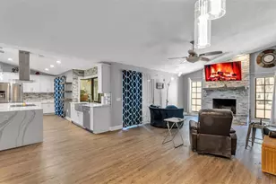 6231 Forestwood Dr W, Lakeland, FL 33811 - Photo 14