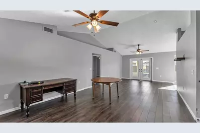 7627 Clouser Court, Lakeland, FL 33810 - Photo 6