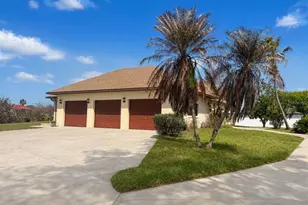 513 Bar Dr, Poinciana, FL 34759 - Photo 6