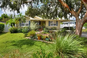 1819 Meadowbrook Ave, Lakeland, FL 33803 - Photo 1