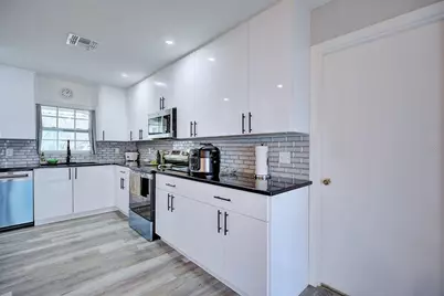 1718 Theon Street, Sebring, FL 33870 - Photo 8