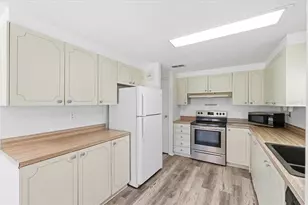 3202 Otter Creek Ct, Lakeland, FL 33810 - Photo 8