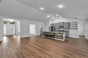 157 Heritage Park Ln, Mulberry, FL 33860 - Photo 4