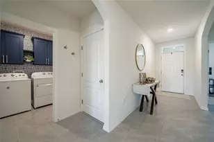 2788 Grandbury Grove Rd, Lakeland, FL 33811 - Photo 2