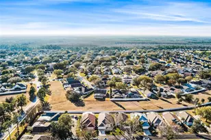 221 Grosvenor Loop, Davenport, FL 33897 - Photo 48