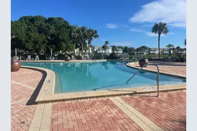 249 Pompano Drive SE #D, Saint Petersburg, FL 33705 - Photo 2