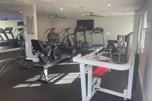 249 Pompano Dr SE, Saint Petersburg, FL 33705 - Photo 22