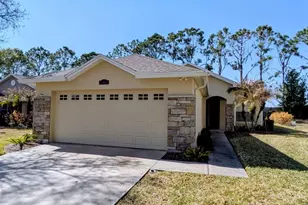 679 Lake Clark Pl, Lakeland, FL 33813 - Photo 1