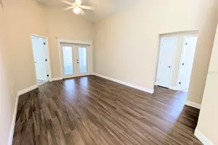 679 Lake Clark Pl, Lakeland, FL 33813 - Photo 6