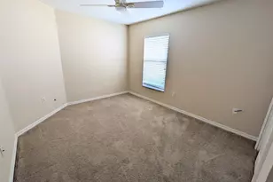 679 Lake Clark Pl, Lakeland, FL 33813 - Photo 10