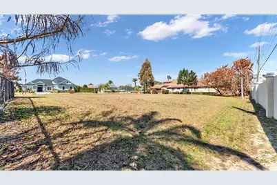 4410 Emerald Palms Lane, Winter Haven, FL 33884 - Photo 6