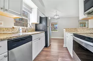 5215 Martinique Dr, Lakeland, FL 33812 - Photo 12