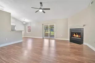 5215 Martinique Dr, Lakeland, FL 33812 - Photo 6