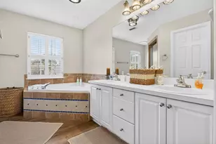 5834 Coveview Dr E, Lakeland, FL 33813 - Photo 22