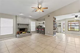 509 Century Oak Ct, Lakeland, FL 33813 - Photo 8