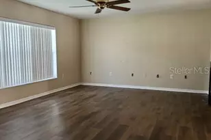 7411 Hunters Greene Cir, Lakeland, FL 33810 - Photo 4