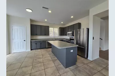 6889 Lake Eaglebrooke Drive, Lakeland, FL 33813 - Photo 8